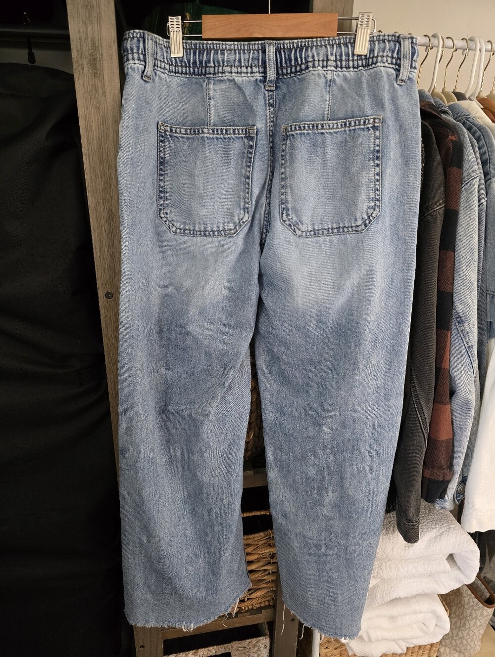 Lucky Low Rise Jeans - Picture 4 of 4